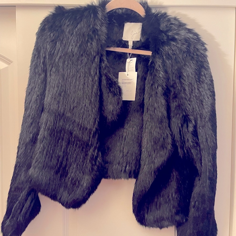 Women’s jacket. Caviar